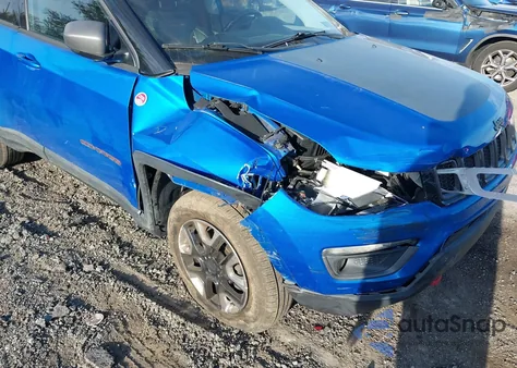 2018 Jeep Compass Trailhawk 4X4 z USA, uszkodzony, nr VIN 3C4NJDDB1JT144750